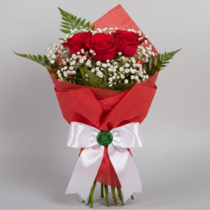 Trio Encanto - Mini Ramalhete com 3 Rosas